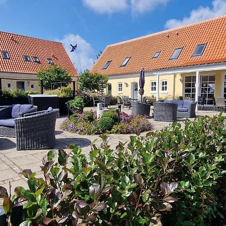Toftegarden Guesthouse - Apartments & Rooms Skagen Esterno foto