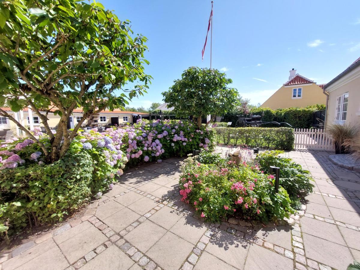Toftegarden Guesthouse - Apartments & Rooms Skagen Esterno foto