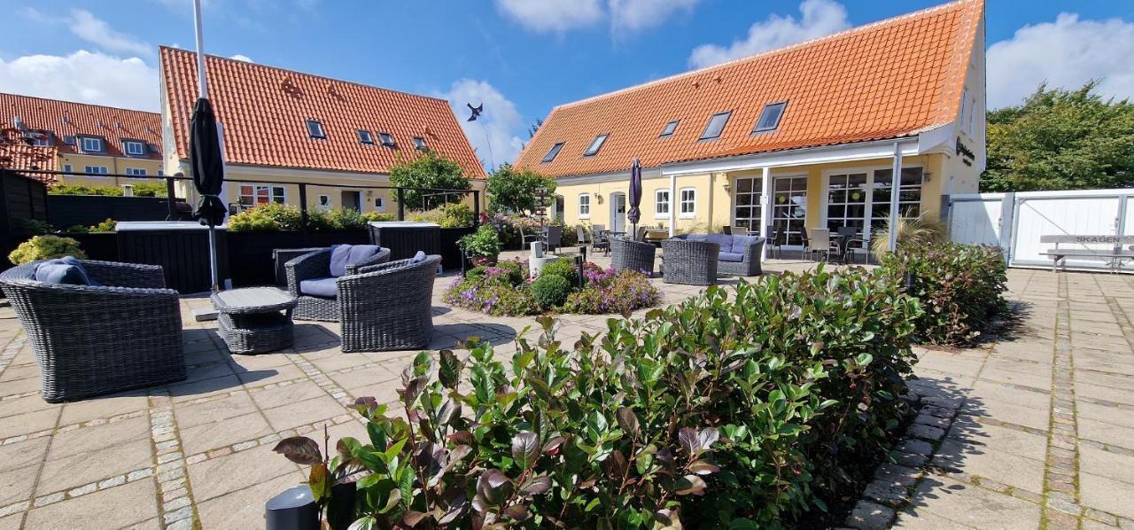 Toftegarden Guesthouse - Apartments & Rooms Skagen Esterno foto