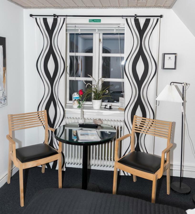Toftegarden Guesthouse - Apartments & Rooms Skagen Esterno foto